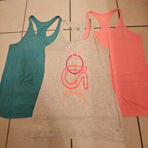 Gap Fit Cool Dry Women's Medium Tank Tops Lot of 3 - Pink, Teal & Gray Yoga